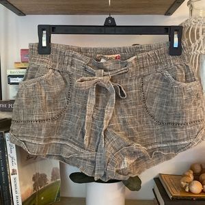 Body central linen short